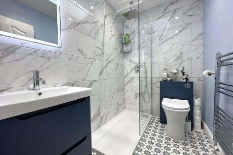 Stunning Modern Shower Room 276