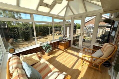 Conservatory 738