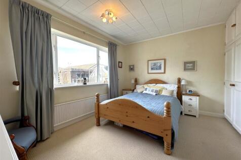 Master Bedroom 765