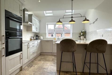 Fabulous Dining Kitchen 220
