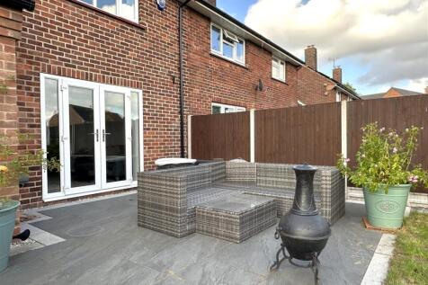 Porcelain Paved Seating Area 317