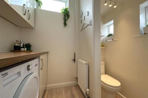 Utility &amp; GF W.C 374