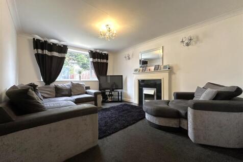 Large Living Room 410
