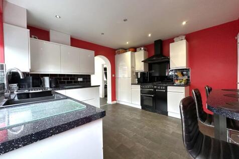 Kitchen 386