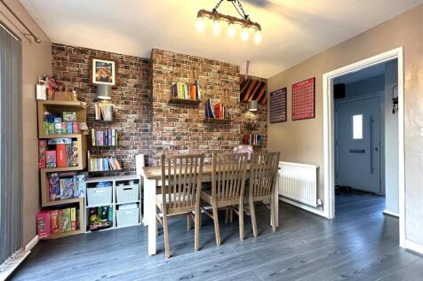 Dining Room 984