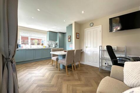 Modern Dining Kitchen 067
