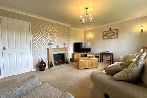 Living Room 053