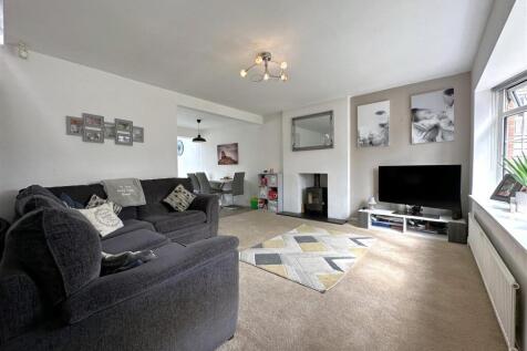 Large Living Room 648