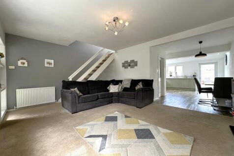 Open-Plan Living Space 649