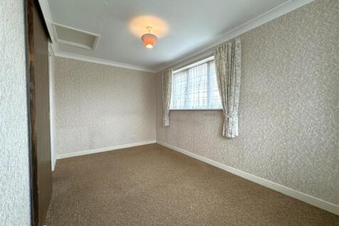 Bedroom One 600