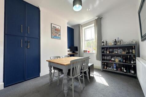 Dining Room 920
