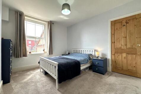 Second Bedroom 889