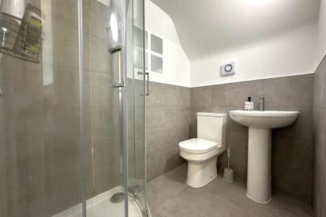 En-Suite Shower Room 854