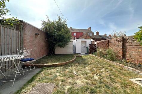 Rear Garden 937