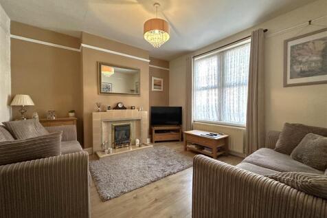 Lounge 211