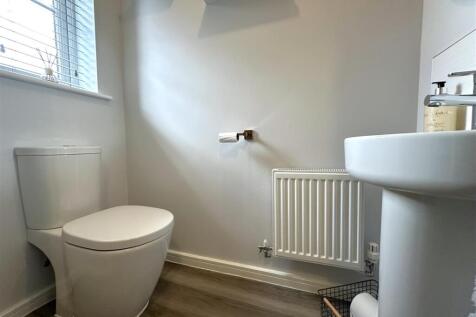 Ground Floor W.C 848