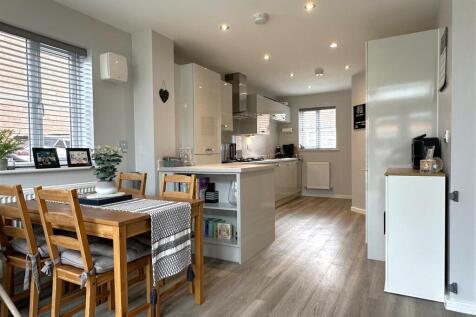 Open-Plan Dining Kitchen 986