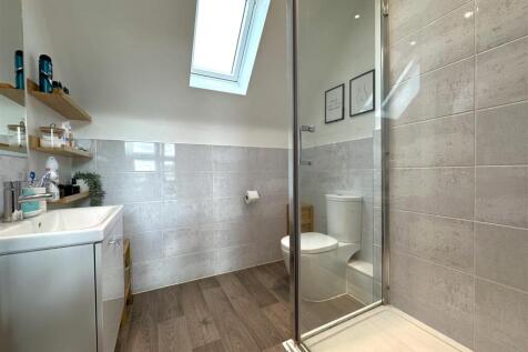 En-Suite Shower Room 838