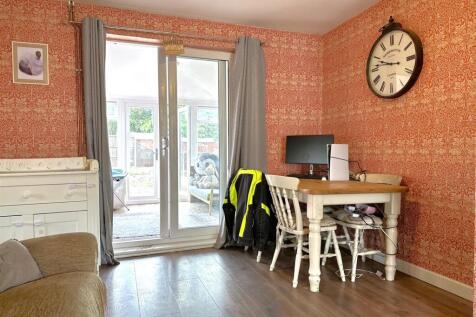 Dining Area 729
