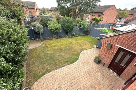 Lovely Rear Garden 597