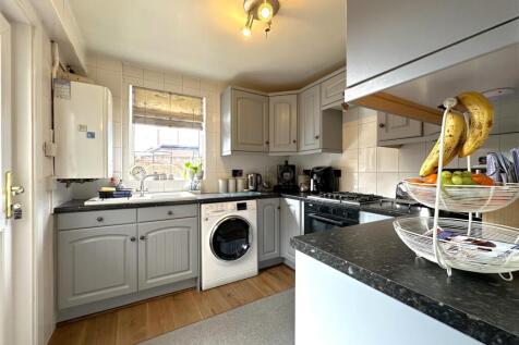 Fitted Kitchen 342