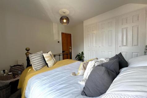 Second Bedroom With Fitted Wardrobes 284