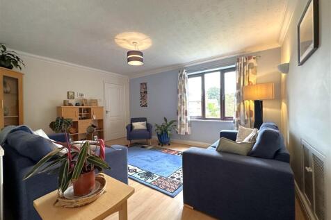 Large Living Room 172