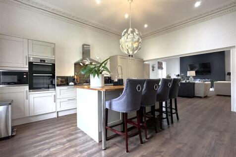 Stylish Dining Kitchen 633