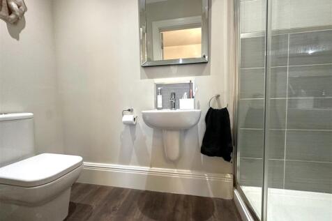 Master En-Suite 603