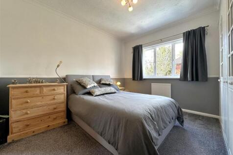 Master Bedroom 785
