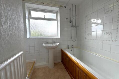 Bathroom 077