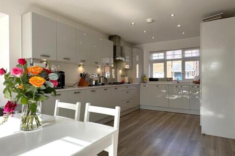 Stylish Kitchen 942