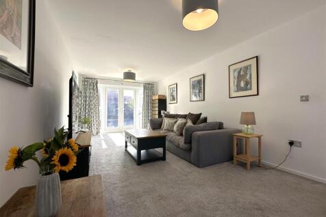 Generous Living Room 930