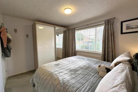 Bedroom One 512