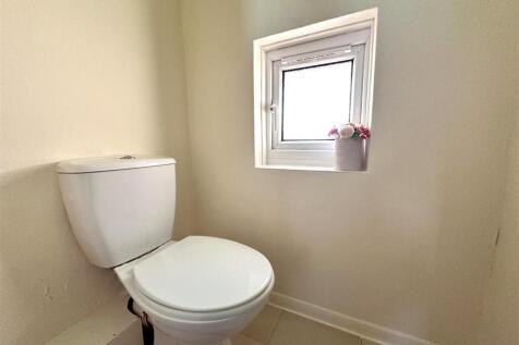 First Floor W.C 011