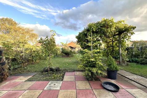 Rear Garden 083