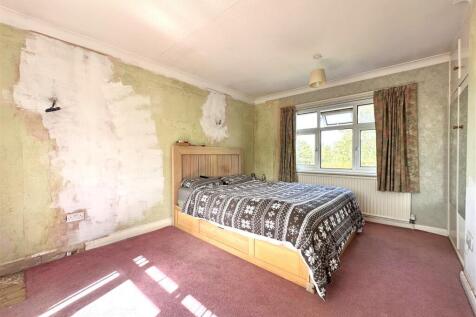 Master Bedroom 905