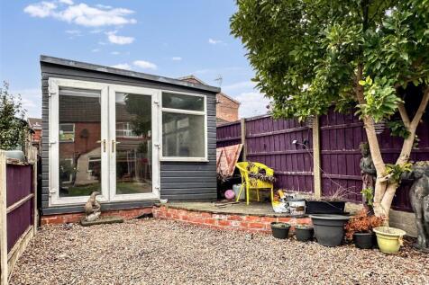 Large Summer House/ Garden Room 553