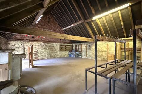 Original Barn First Floor Aspect Three 030