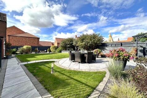 Landscaped Garden 519