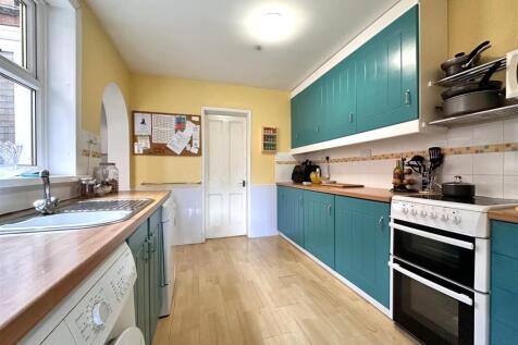 Kitchen Aspect Two 721