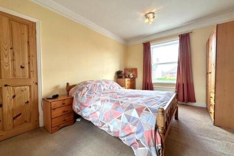 Master Bedroom 711