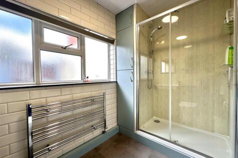 Ground Floor Shower Room 730