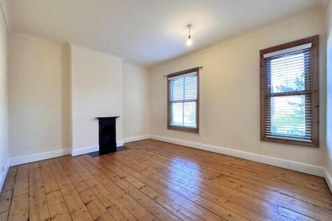 Master Bedroom 324