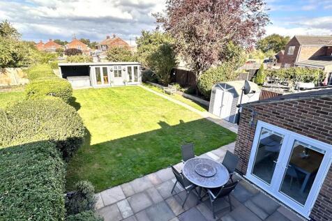 Generous Rear Garden 447