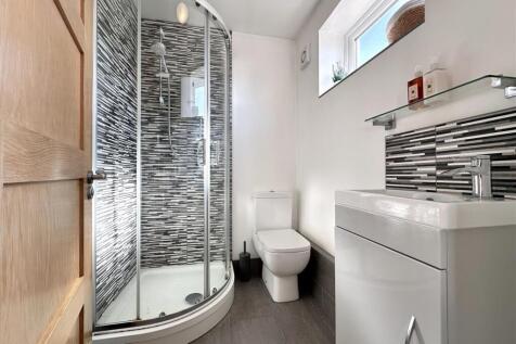 Ground Floor Shower Room 468
