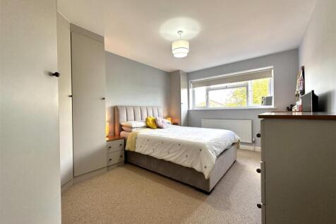 Master Bedroom 171