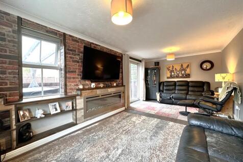 Large Living Room 532