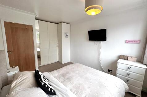 Bedroom One With Fitted Wardrobes 953