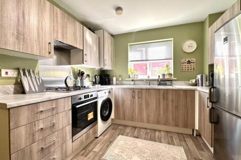 Modern Fitted Kitchen 608